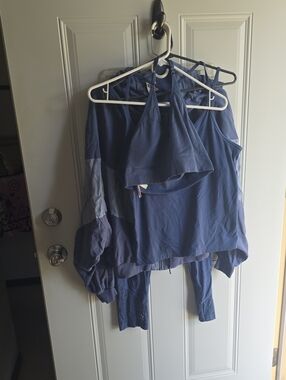 VS PINK Blue Activewear Set - Top, Sports Bra, Jacket & Leggings 😊